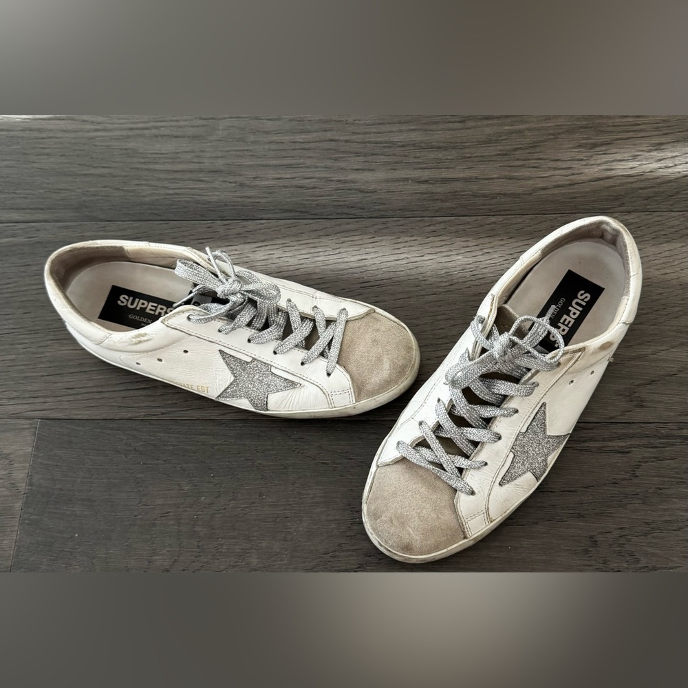 Superstar glitter silver star/bow Golden goose, women’s 8 US, 38 EU